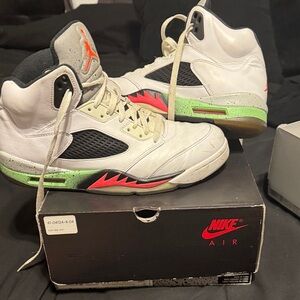 Nike Air Jordan retro 5 poison size 11